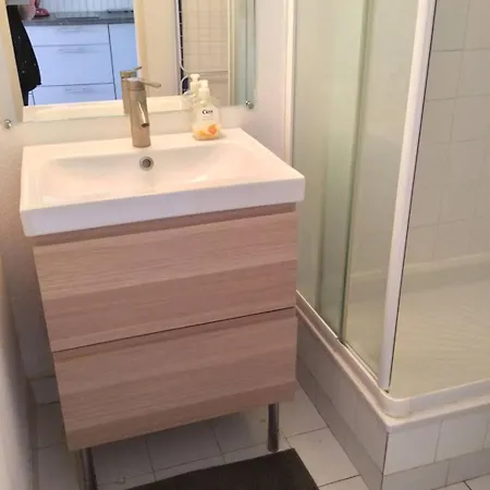 Cap Les Pins Ii Joli T2 Piscine Tennis Bordure Du Golf Mt St Martin Cap D'agde Lejlighed Agde