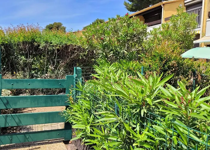 شقة Cap Les Pins Ii Joli T2 Piscine Tennis Bordure Du Golf Mt St Martin Cap D'agde